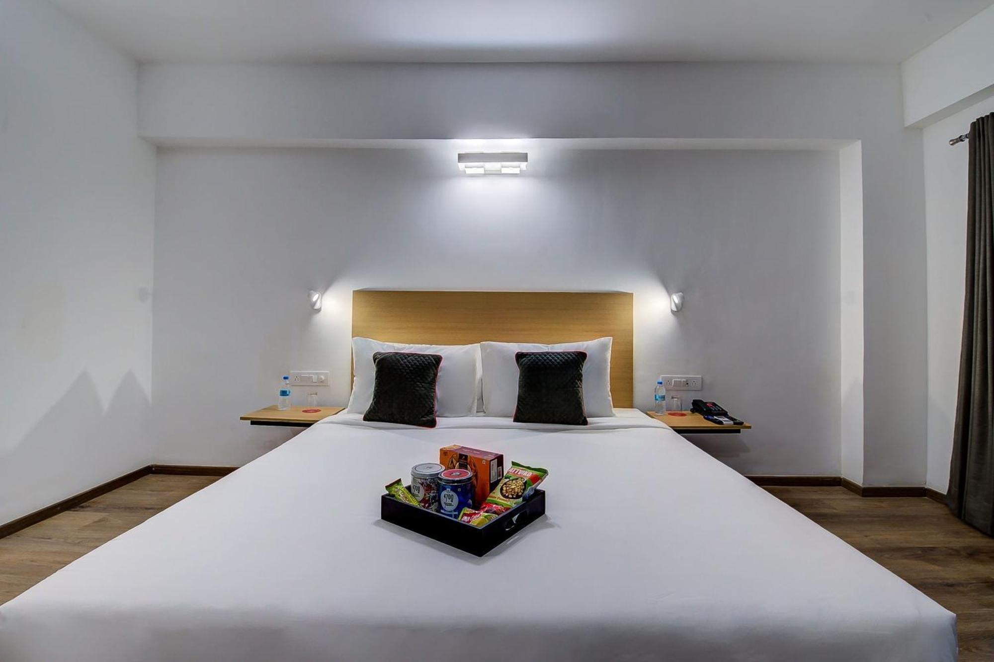 Phursungi Oyo Townhouse 048 Hadapsar酒店 外观 照片