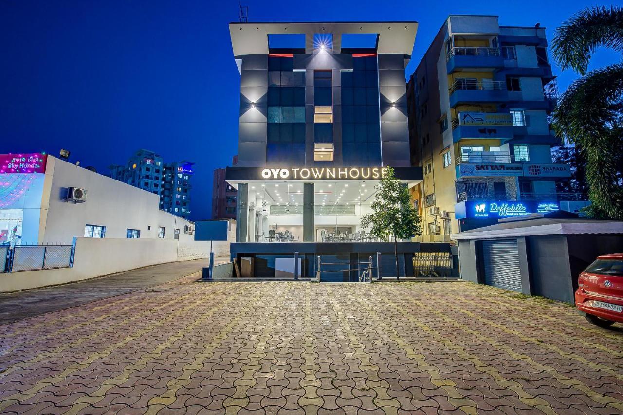 Phursungi Oyo Townhouse 048 Hadapsar酒店 外观 照片