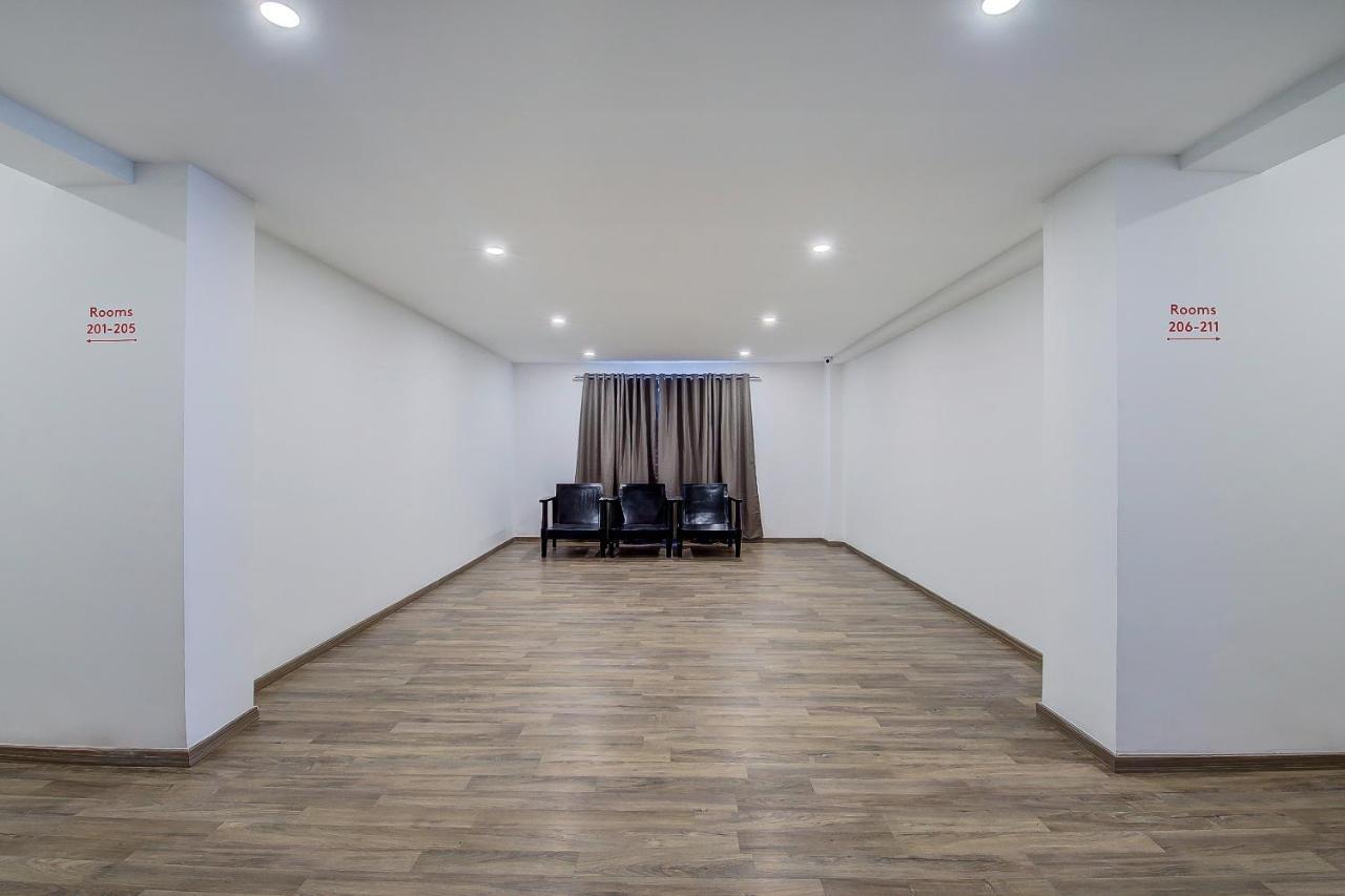 Phursungi Oyo Townhouse 048 Hadapsar酒店 外观 照片