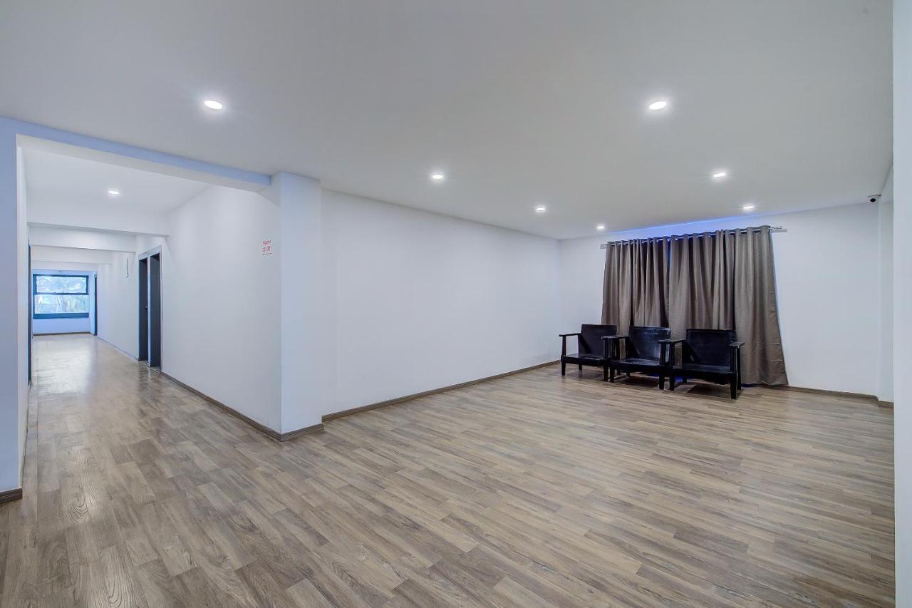 Phursungi Oyo Townhouse 048 Hadapsar酒店 外观 照片